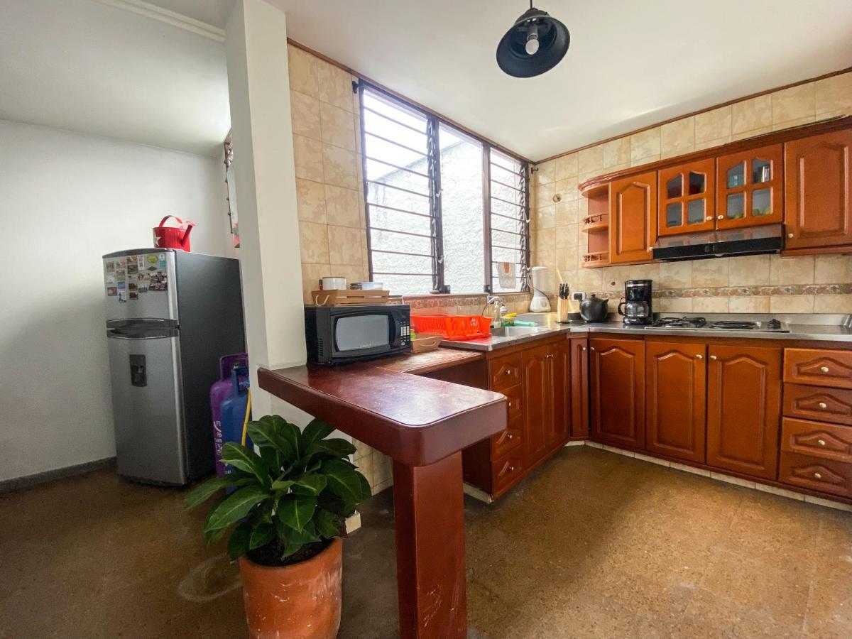 Oasis En El Corazon De Medellin, Laureles Apartment Exterior foto